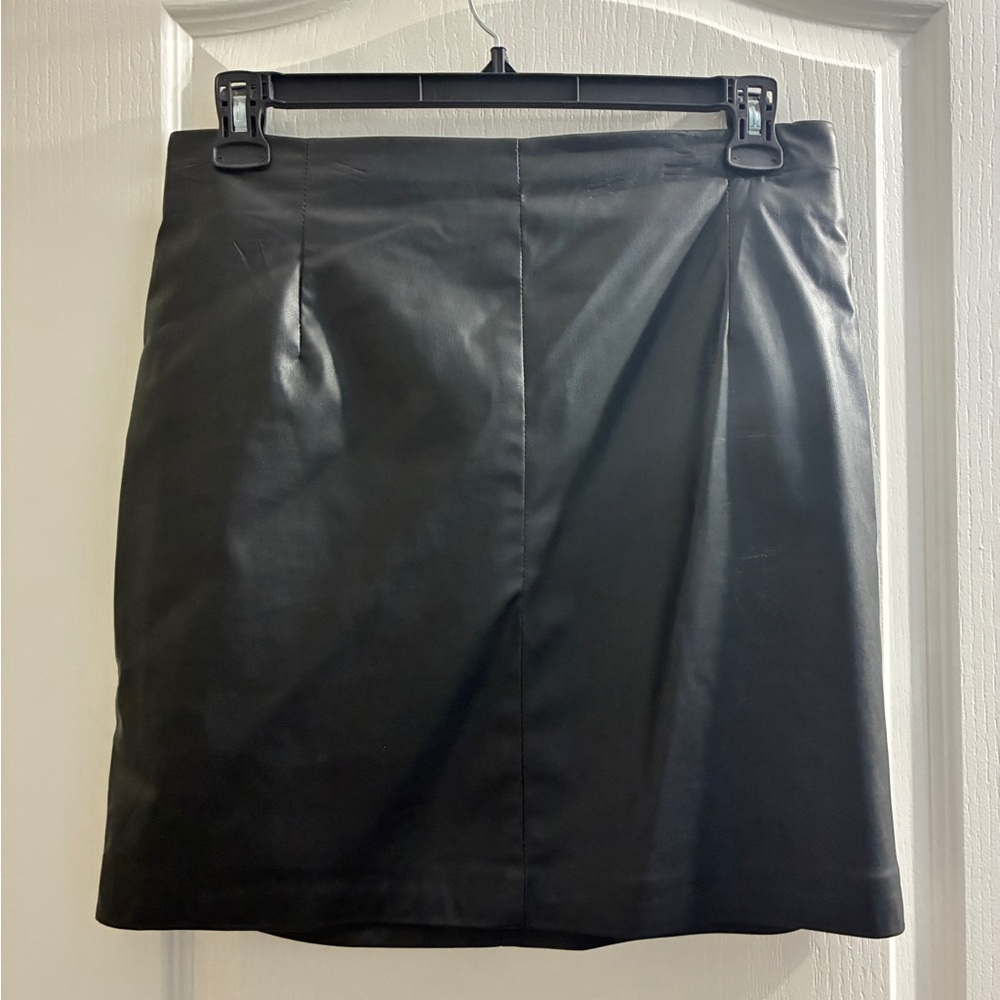 H&M Black leather Skirt